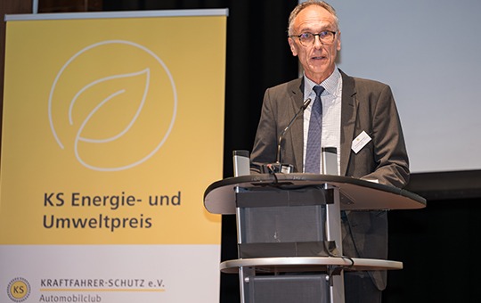 Deutsche Autobauer brauchen Aufbruch und Denken „out of the box“