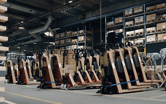 Toyota Material Handling Europe bringt CO₂-reduzierten Stahl in Serie